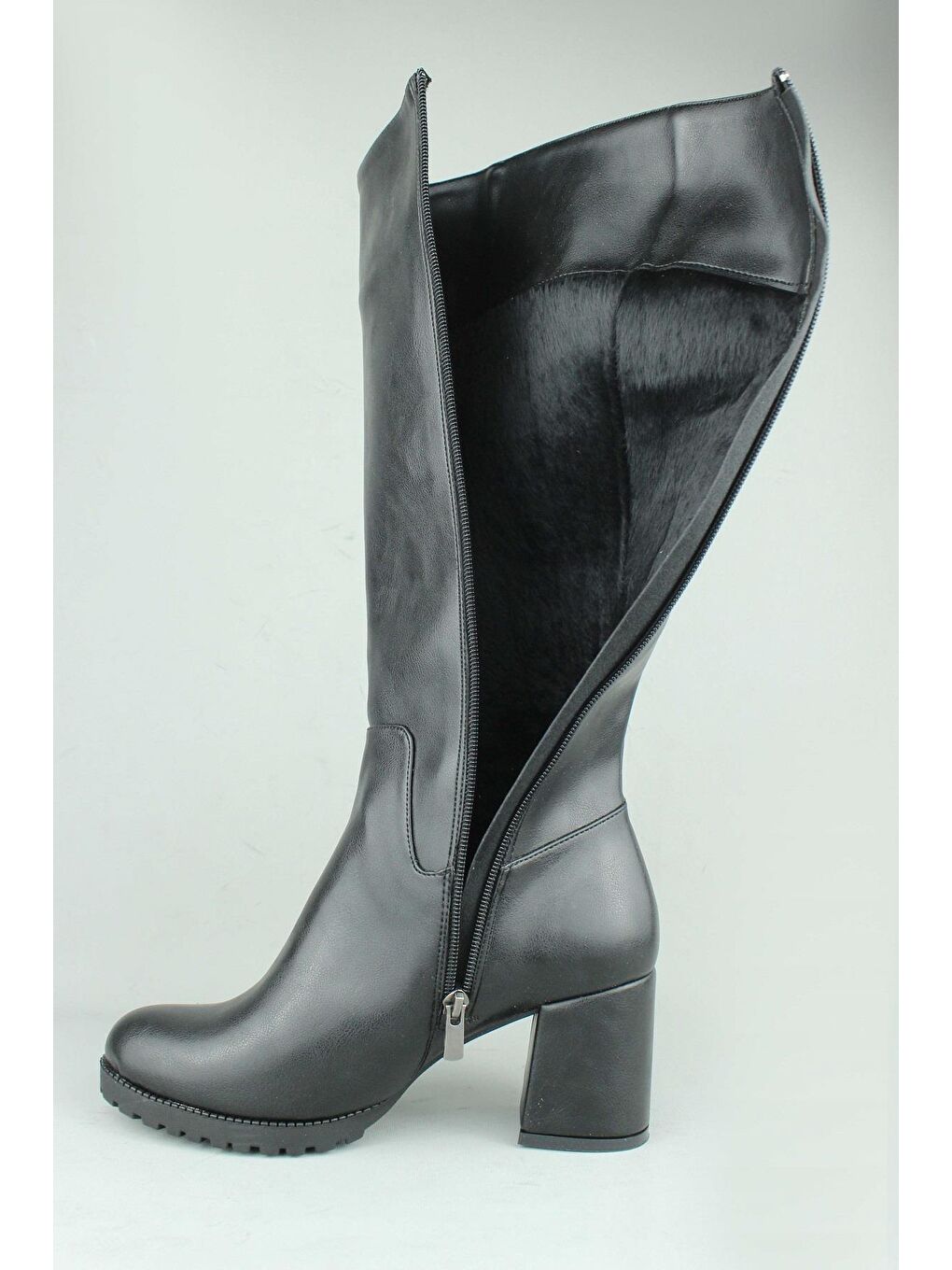 Siyah Yandan Fermuarlı Topuklu Çizme-2