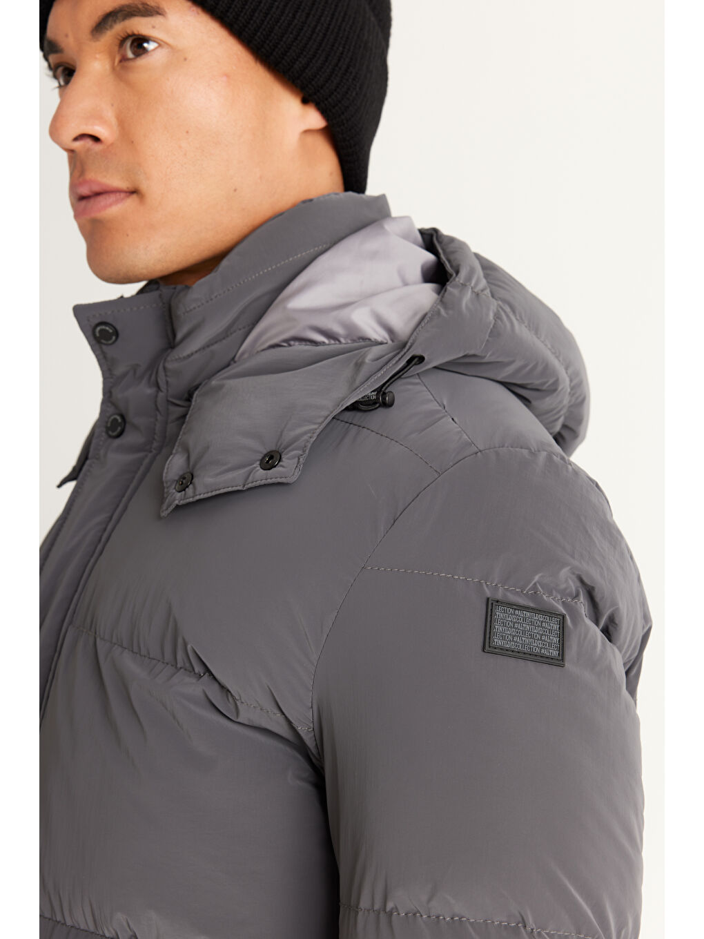 Erkek Antrasit Standart Fit Normal Kesim Çıkma Kapüşonlu Kaban-4