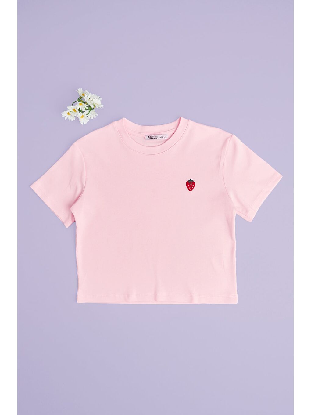 Pembe %100 Pamuk Çilek Nakışlı Kız Çocuk Tişört