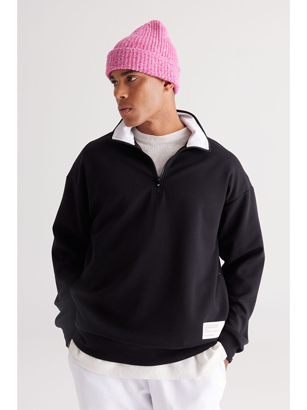 Erkek Siyah Loose Fit Bato Yaka Baskılı Sweatshirt-3