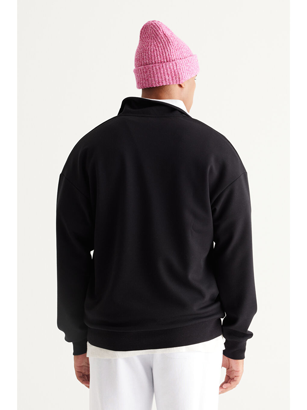 Erkek Siyah Loose Fit Bato Yaka Baskılı Sweatshirt-5