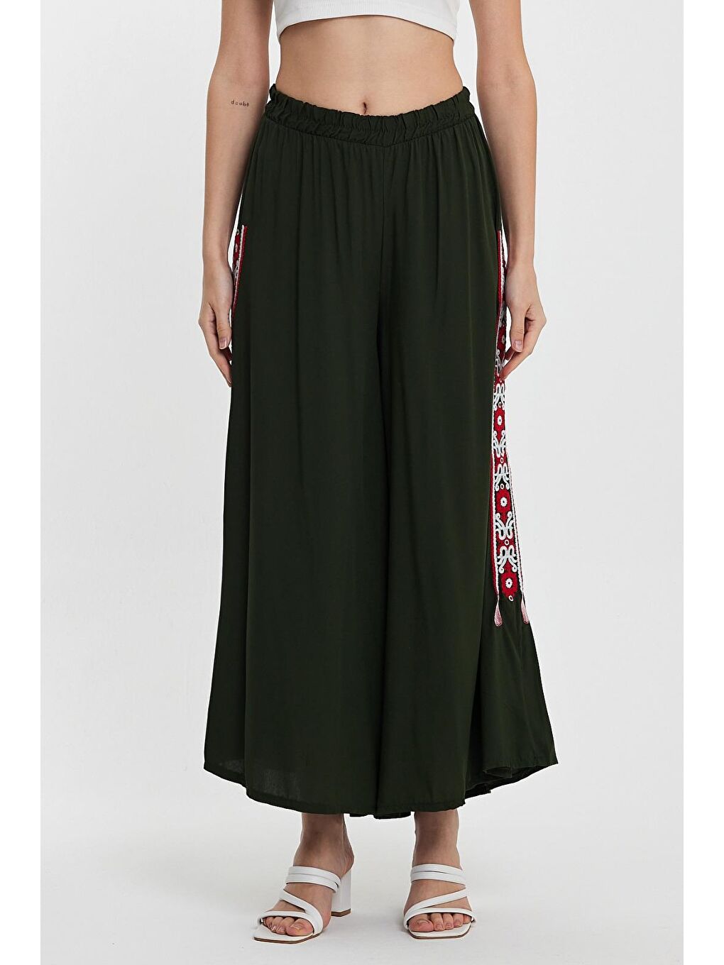 Haki Kadın Yanı Nakışlı Pantolon 907