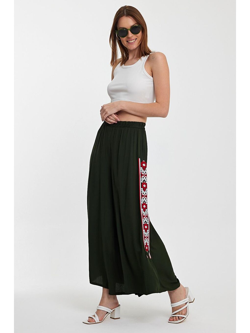 Haki Kadın Yanı Nakışlı Pantolon 907-3