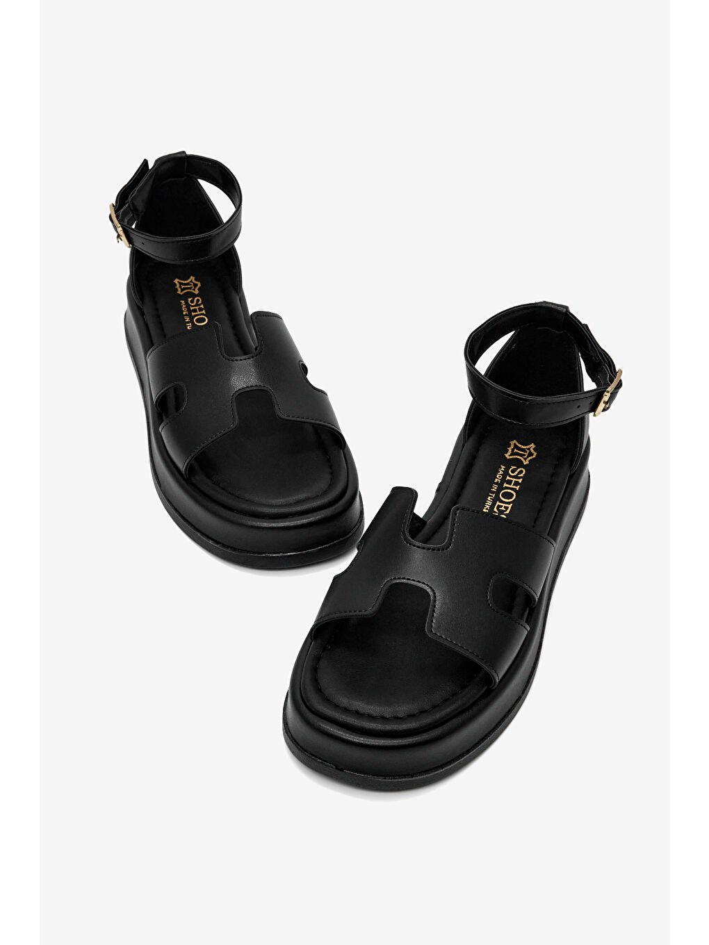 Kadın Siyah Rahat Kalıp Bilekten Bağlanmalı Sandalet