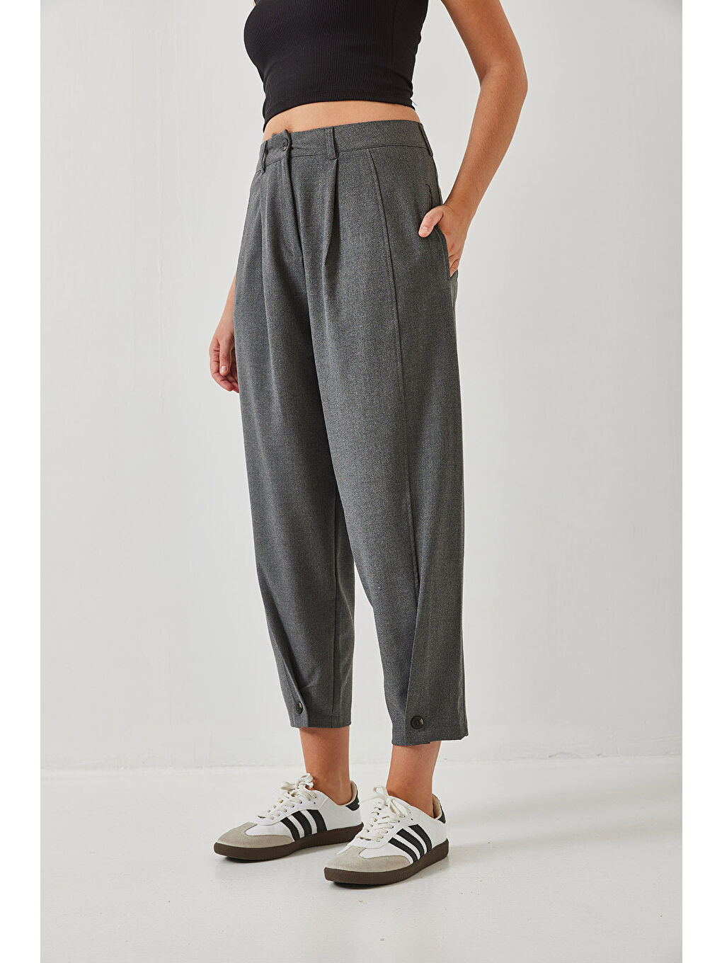 Antrasit Kadın Paça Düğme Detaylı Keten Dokulu Pantolon-1