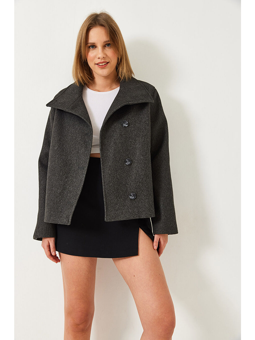 Antrasit Kadın Kruvaze Yaka Düğmeli Kaşe Ceket-2
