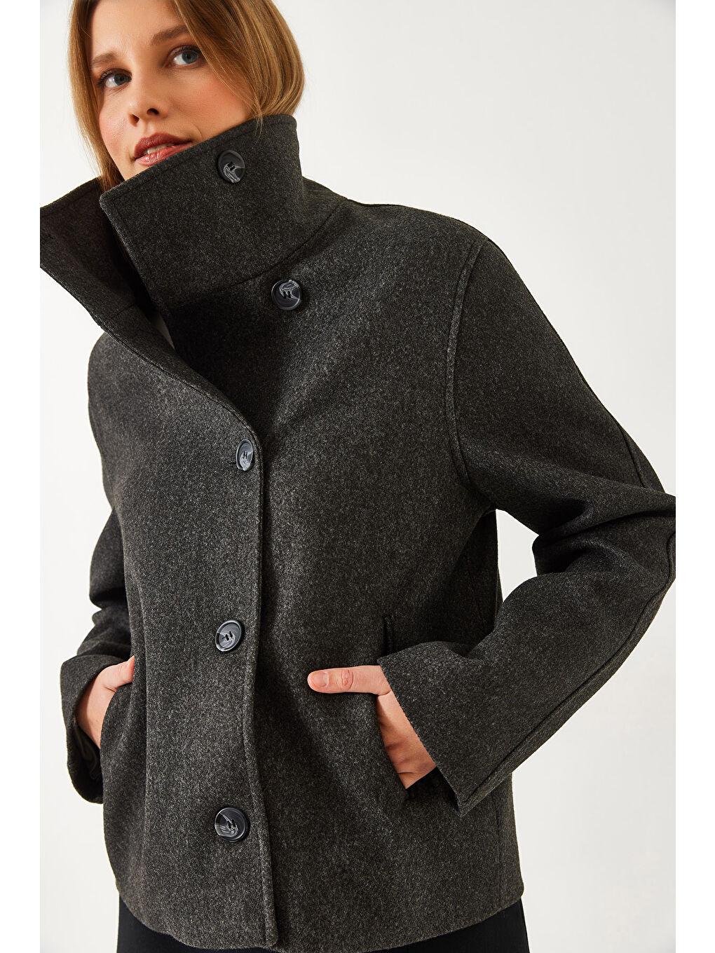 Antrasit Kadın Kruvaze Yaka Düğmeli Kaşe Ceket-5