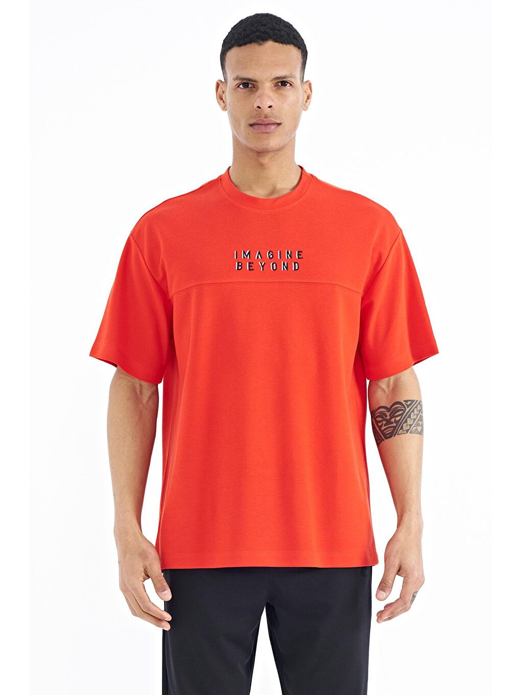 TOMMYLIFE Kırmızı Fiesta Yazı Nakışlı Oversize O Yaka Erkek T-Shirt - 88178