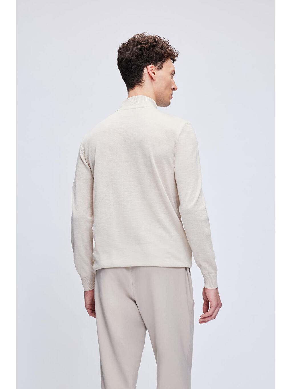 Bej Regular Fit Jakarlı Yarım Balıkçı Yaka Yünlü Triko Kazak-4