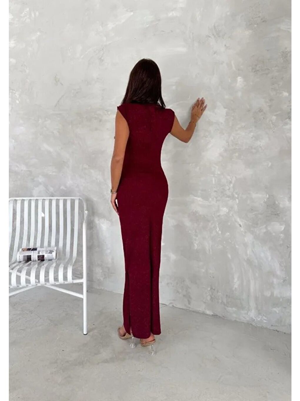 Elastanlı Simli Kumaş Yandan Yırtmaçlı Uzun Elbise Kolsuz Abiye - Bordo-1