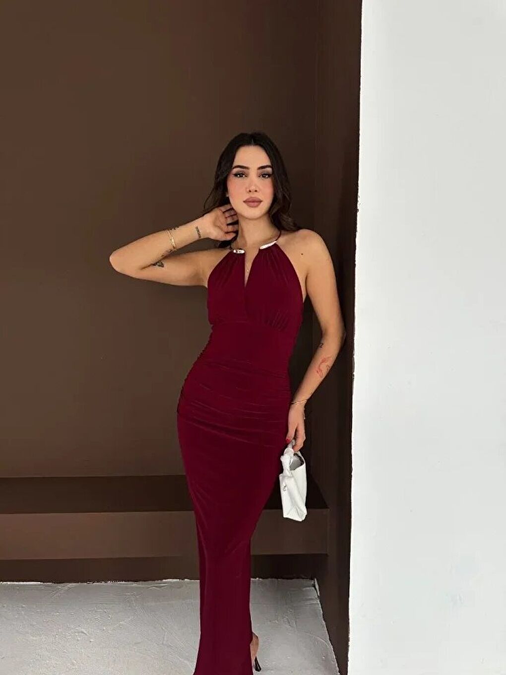 Uzun Abiye Elbise Yırtmaçlı Sırt Dekolteli Gece Elbisesi - Bordo-3