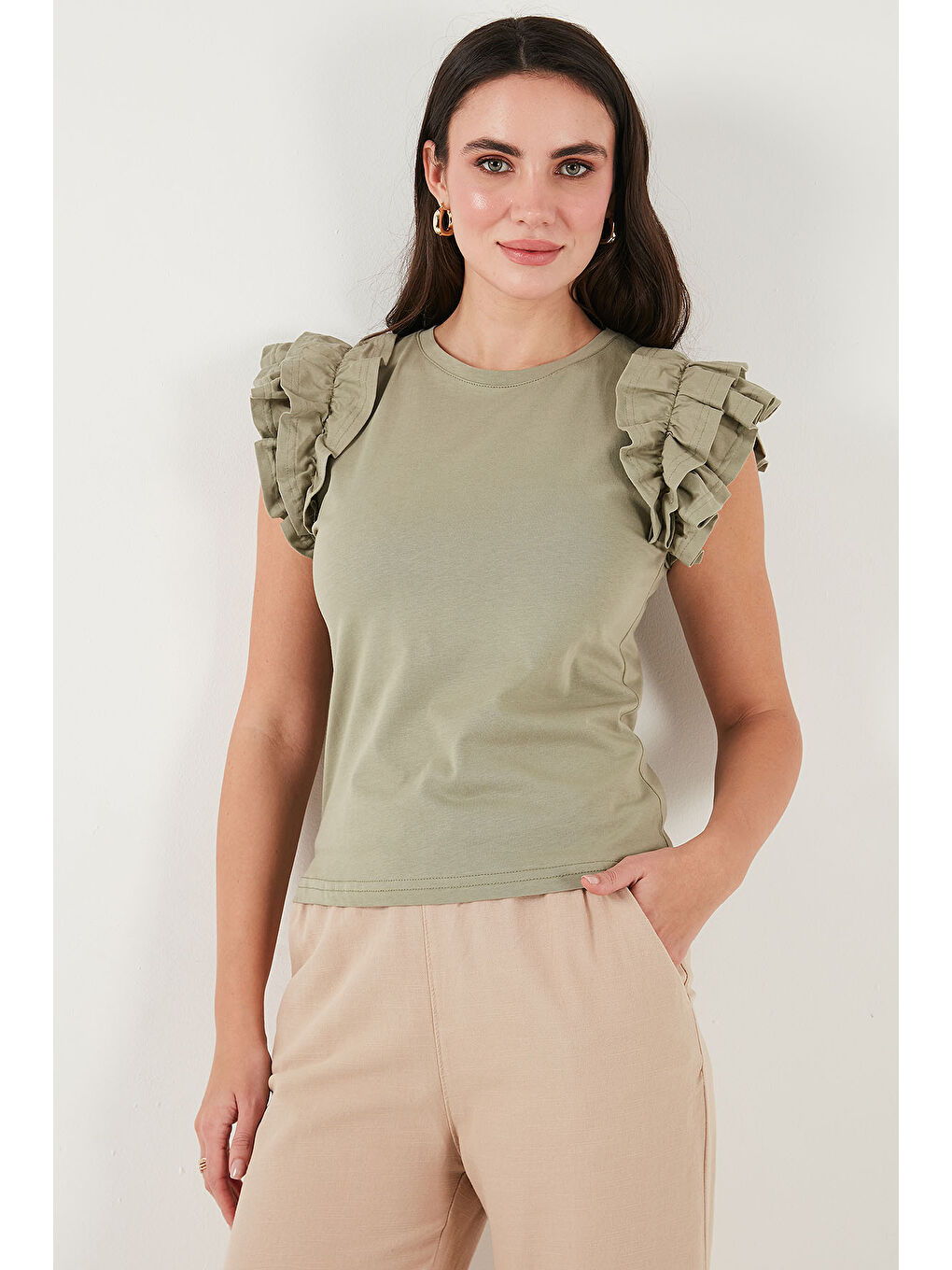 Yeşil Pamuklu Kolları Fırfırlı Slim Fit Bisiklet Yaka Kadın T Shirt 5864500-4