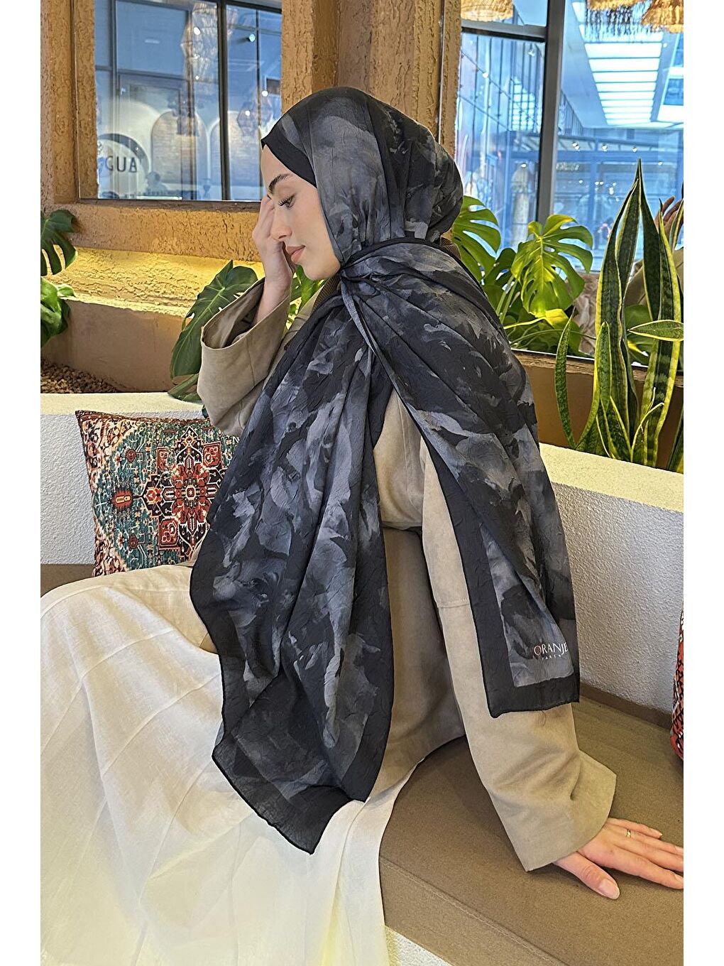 Gül Desen Bambu Şal Siyah-3