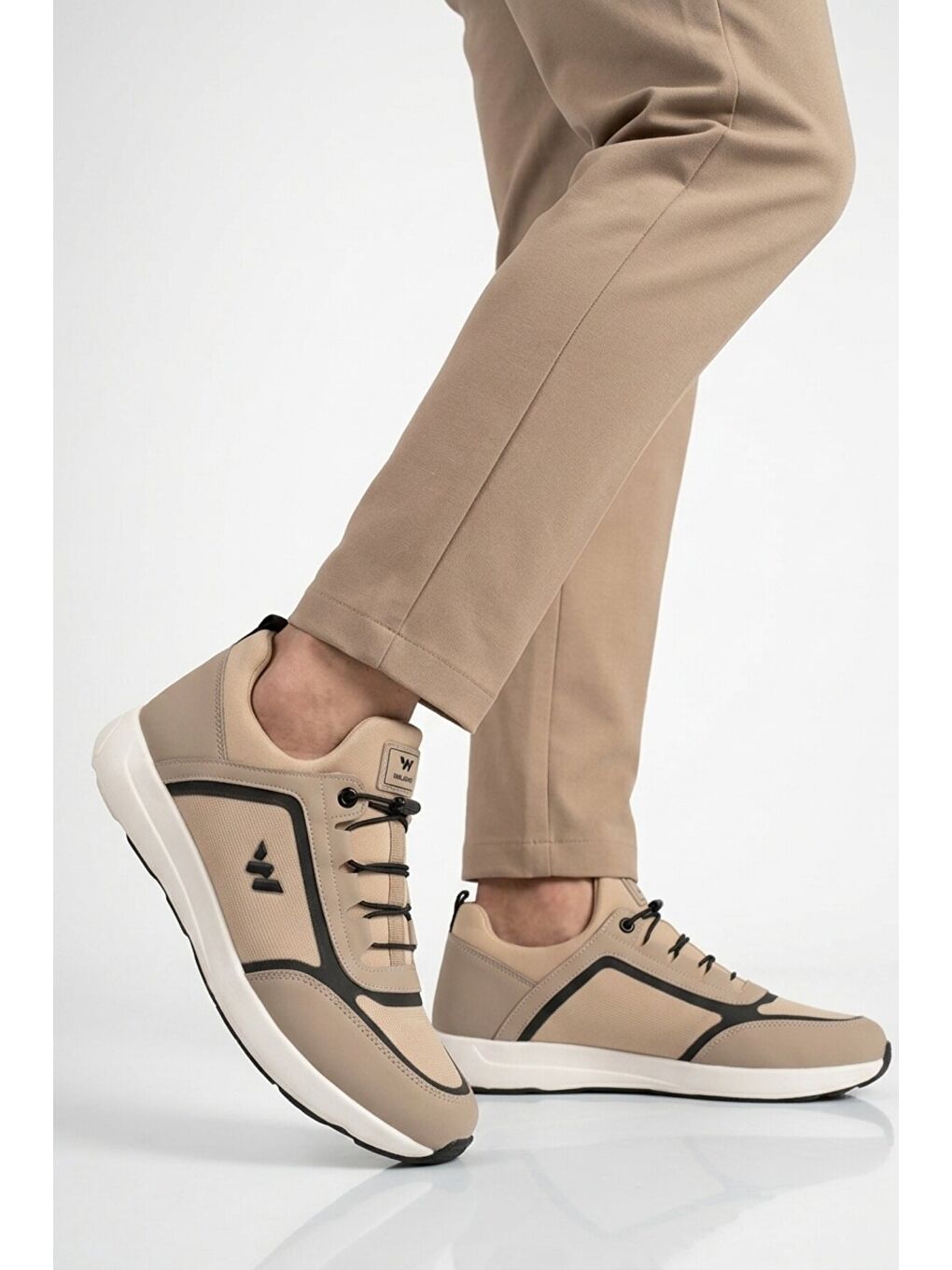 Bej Hafif Esnek Kilit Bağcıklı Erkek Spor Ayakkabı Bertina M