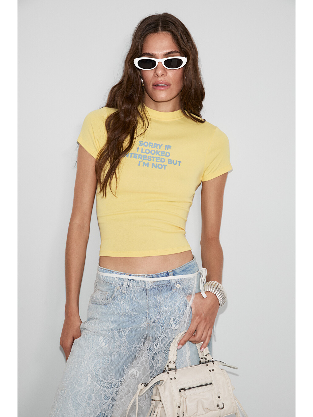 Gallura Kadın Yumuşak Ve Esnek Kumaşlı Baskı Detaylı Yuvarlak Yakalı Kısa Kol Sarı T-shirt-1