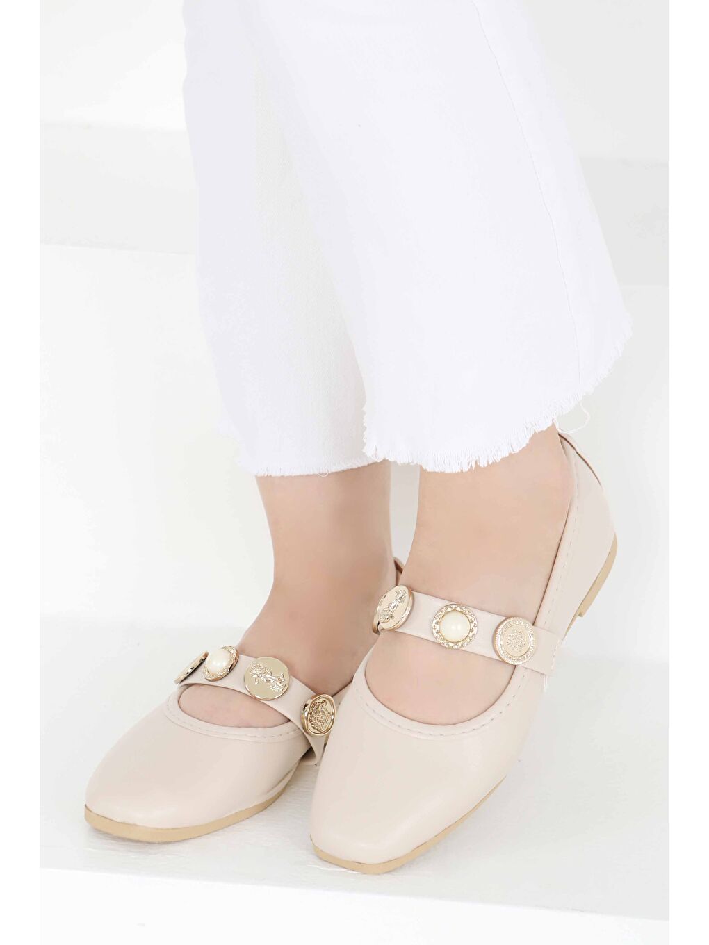 Ekru Kadın Krem İncili Tokalı Babet - 27397-1