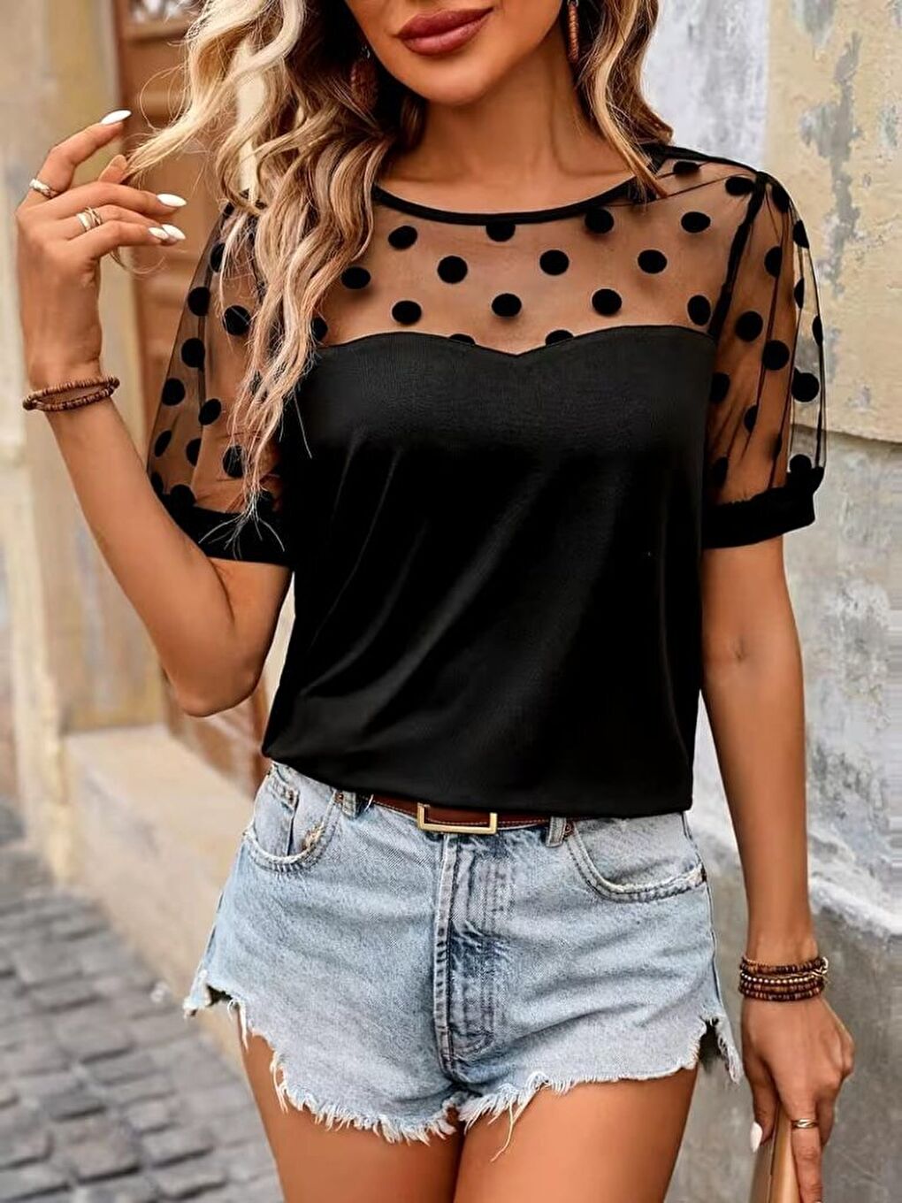Siyah Kadın Kısa Kollu Bisiklet Yakalı Kolları Puantiyeli Viskon Bluz-1