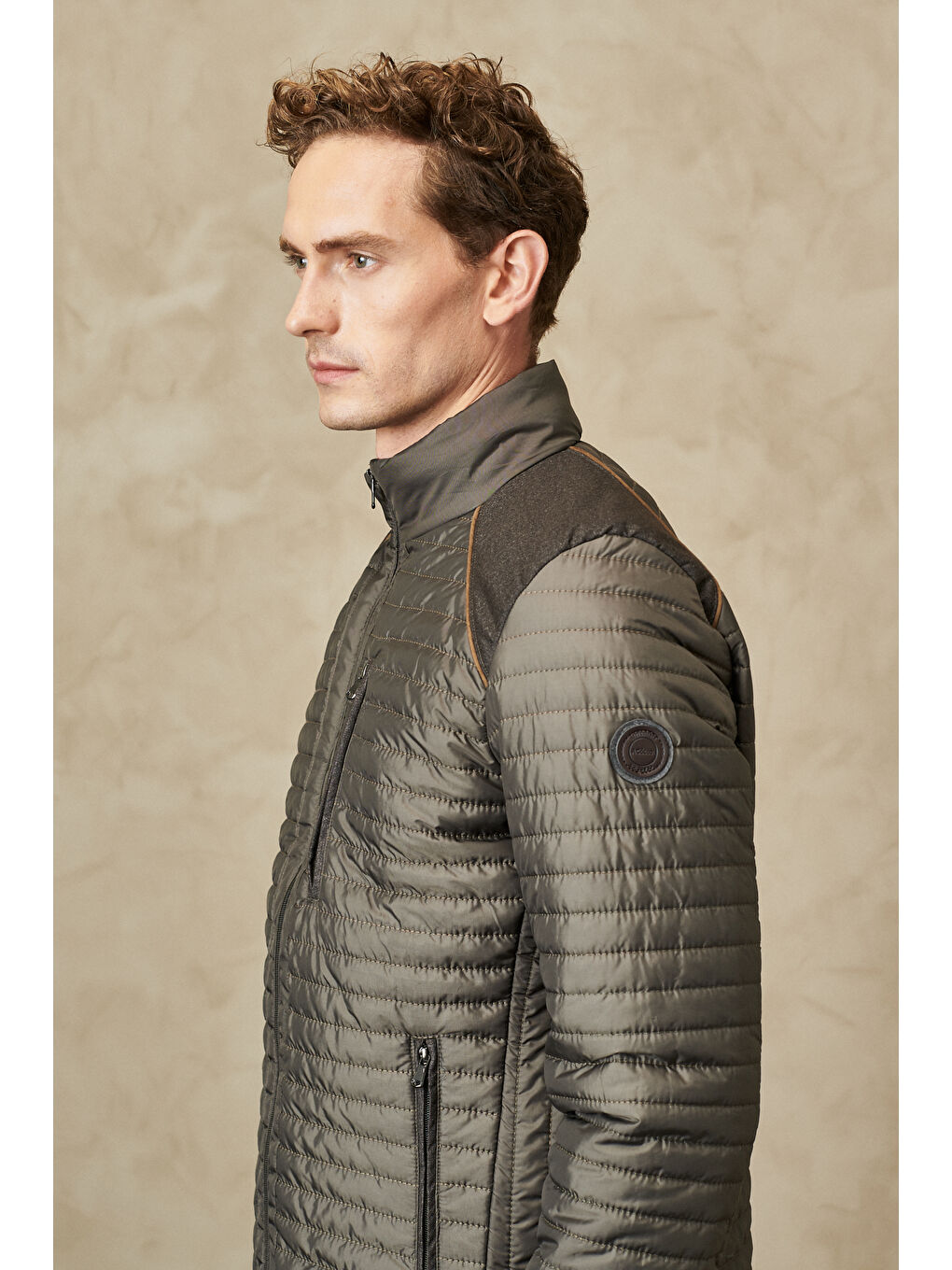 Erkek Haki Standart Fit Normal Kesim Soğuk Hava Geçirmez Desenli Şişme Mont-3