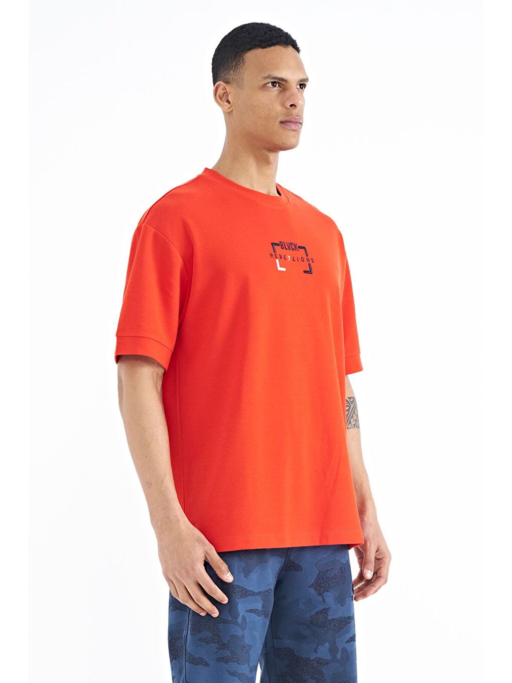 TOMMYLIFE Kırmızı Fiesta Yazı Nakışlı O Yaka Oversize Erkek T-Shirt - 88192 - 4