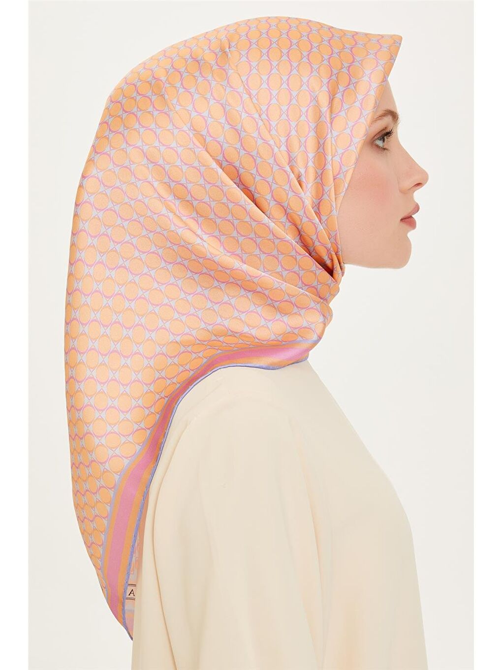 Turuncu Geometrik Desenli Twill Saf İpek Eşarp 9226D 56-1