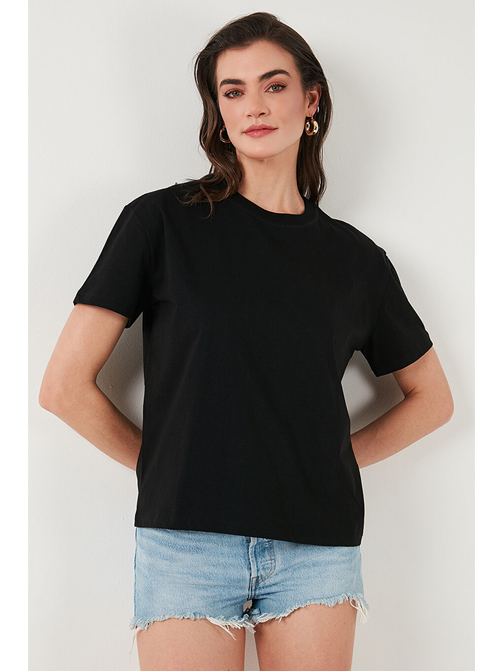 Siyah Pamuklu Oversize Fit Bisiklet Yaka Kadın T Shirt 5866097-4