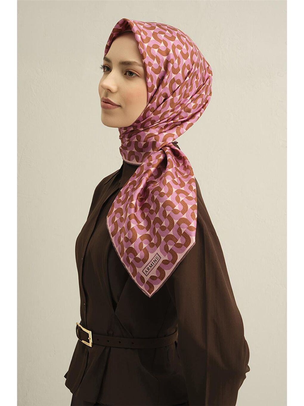 Pembe Obje Desenli Saf İpek Twill Eşarp 9321 31-2