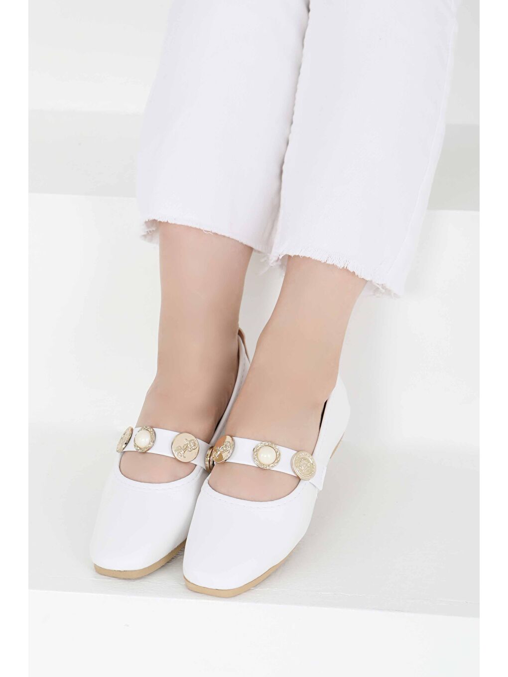Kadın Beyaz İncili Tokalı Babet - 27397-2