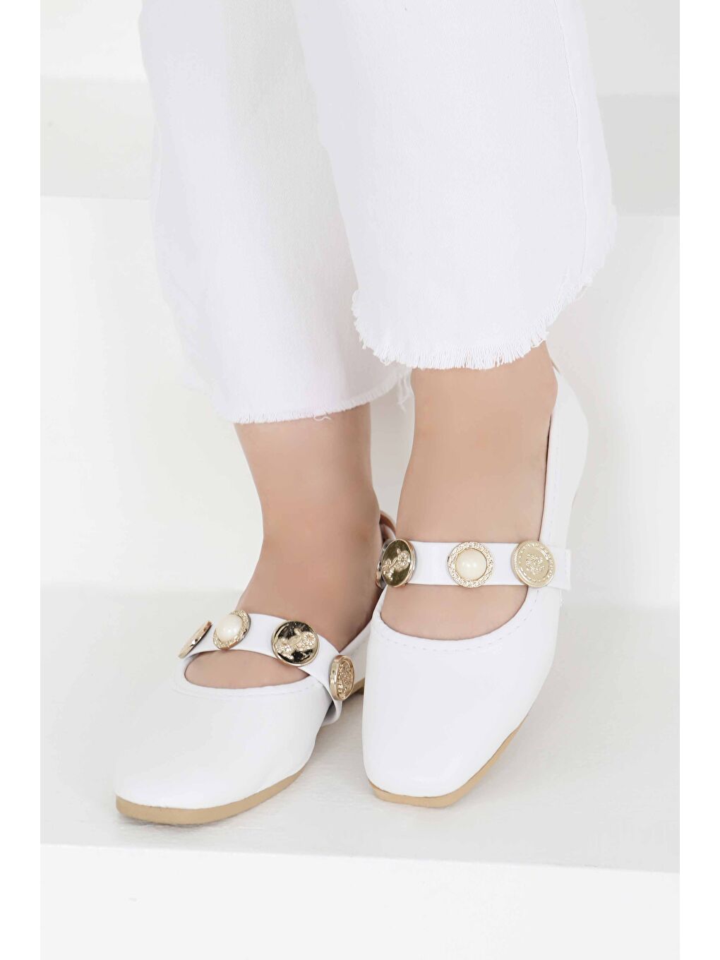 Kadın Beyaz İncili Tokalı Babet - 27397-3