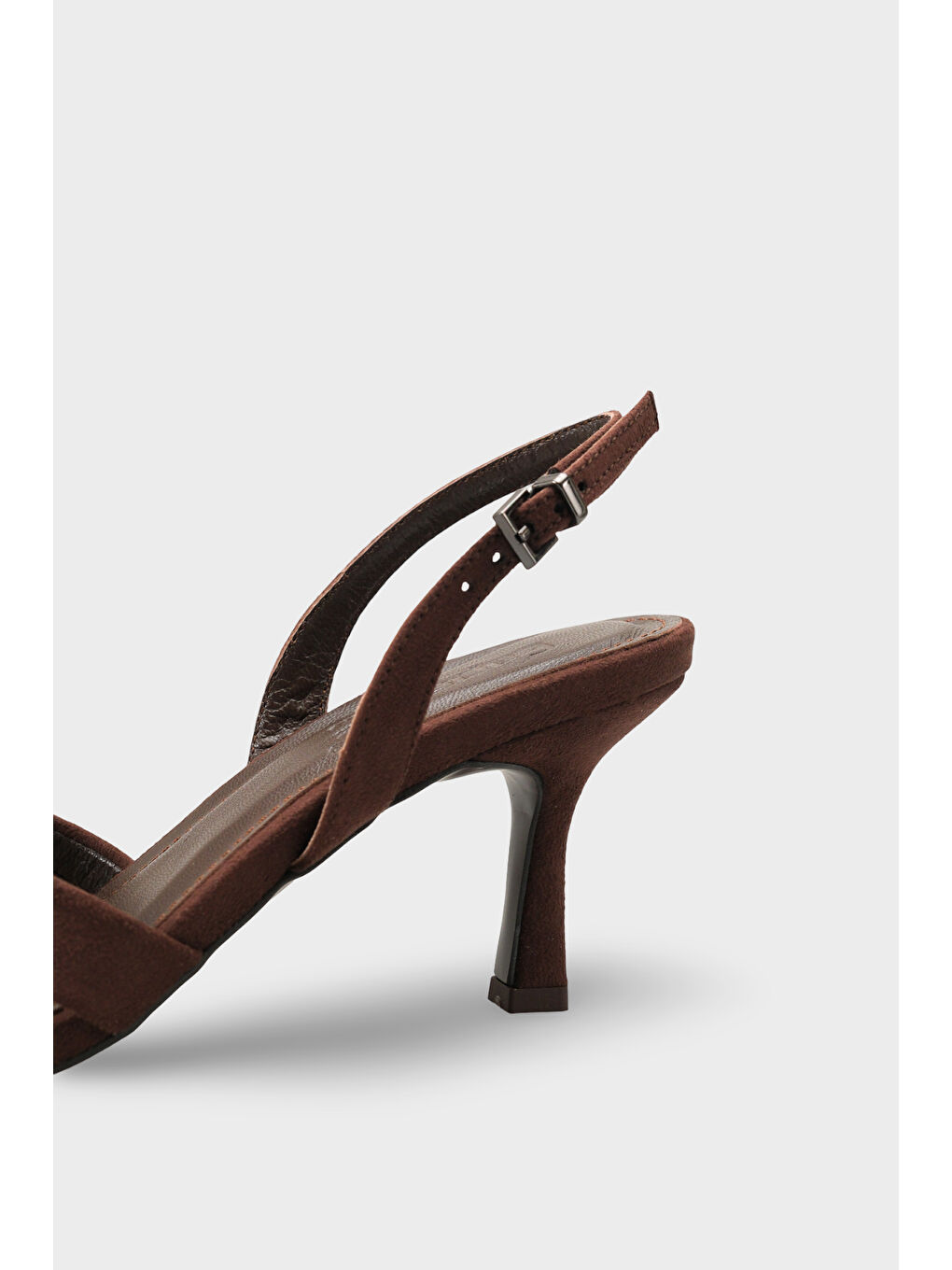 Kahverengi Roxana Hakiki Deri Astarlı Küt Burunlu Çapraz Bantlı Orta Topuklu Kadın Ayakkabı-3