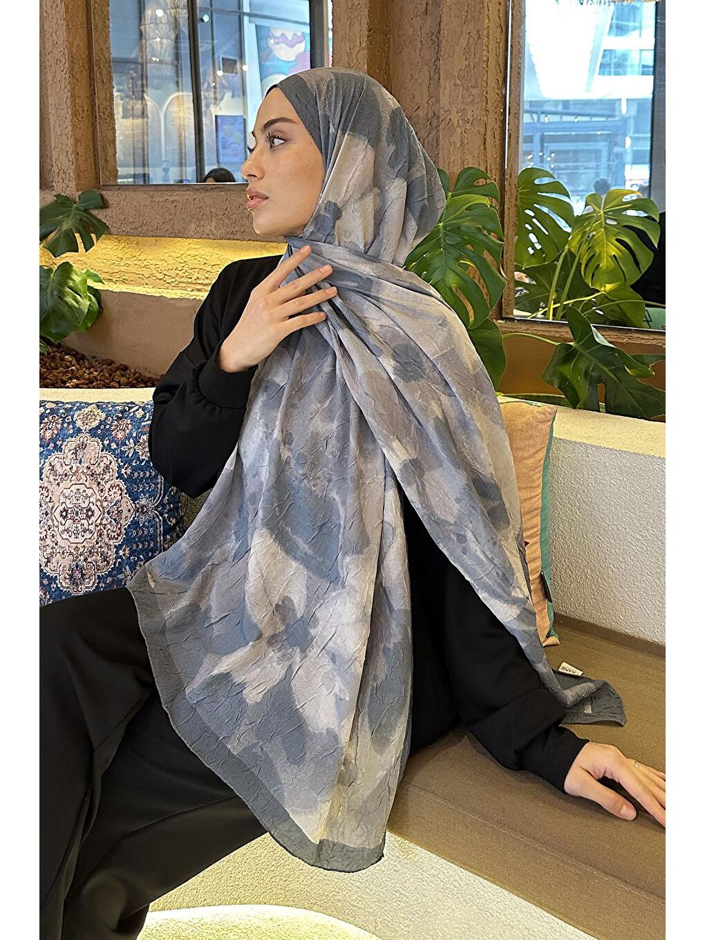 Flora Garden Desen Bambu Şal Gri-3