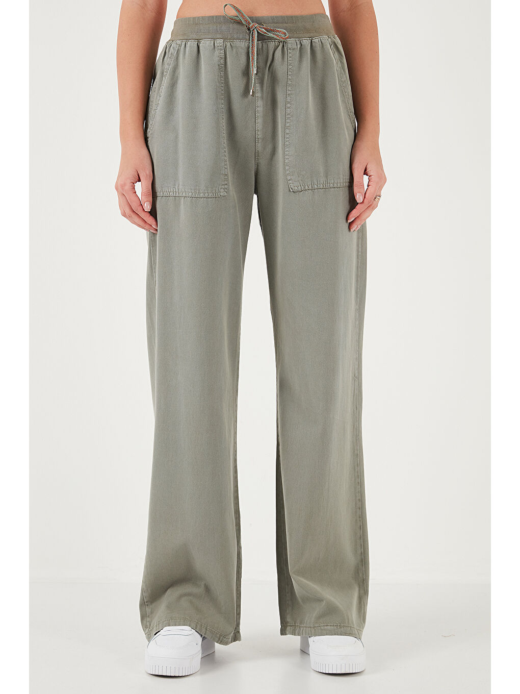 Haki Relaxed Fit Yüksek Bel Bol Paça Kadın Pantolon 668Yp5040-1