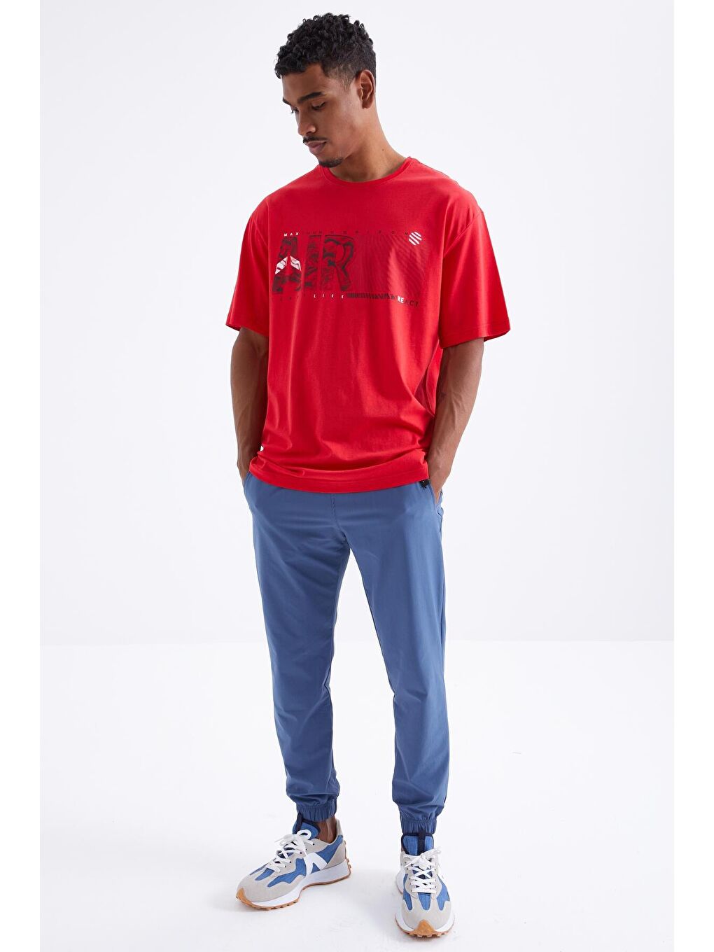 TOMMYLIFE Kırmızı Air Baskılı O Yaka Erkek Oversize T-Shirt  - 88097 - 1