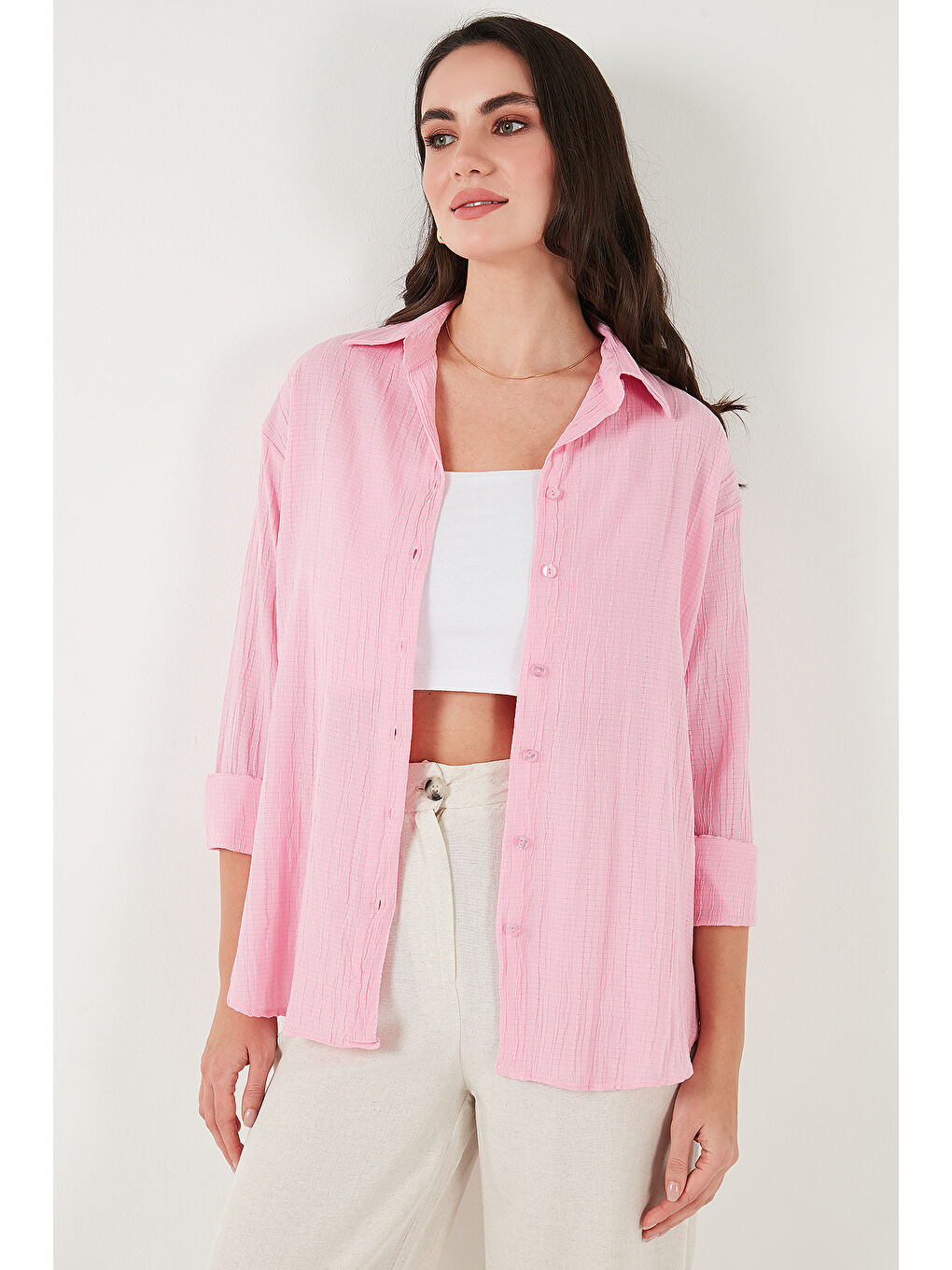 Pembe Regular Fit Uzun Kollu Dokulu Kadın Gömlek 6772799-1