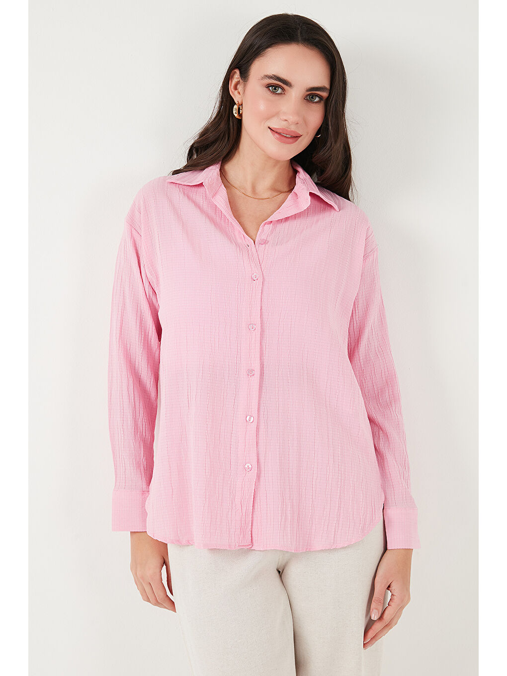 Pembe Regular Fit Uzun Kollu Dokulu Kadın Gömlek 6772799-5