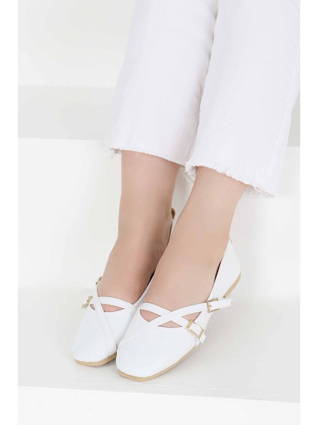 Kadın Beyaz Çapraz Rugan Babet - 27398