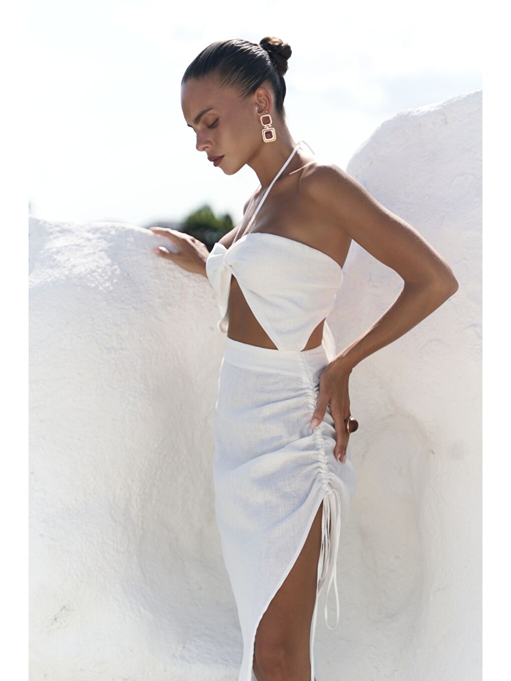 Abrossa Boyundan Bağcıklı Asimetrik Ekru Keten Elbise