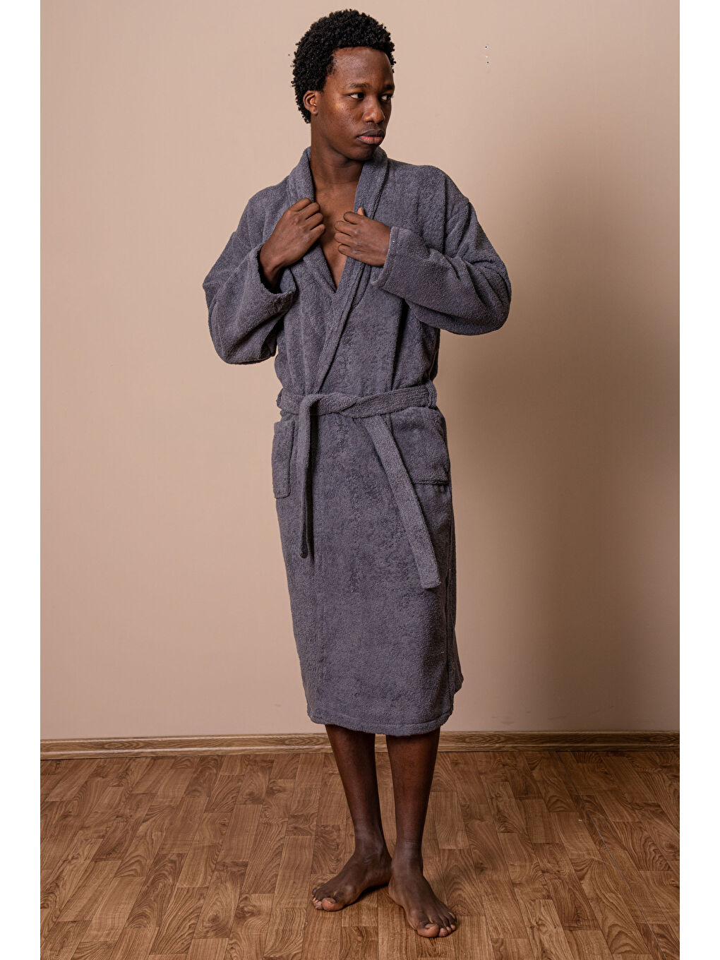 İhracat Fazlası Stok Antrasit Bornoz – Yüksek Gramajlı Premium Dokuma L/XL-1