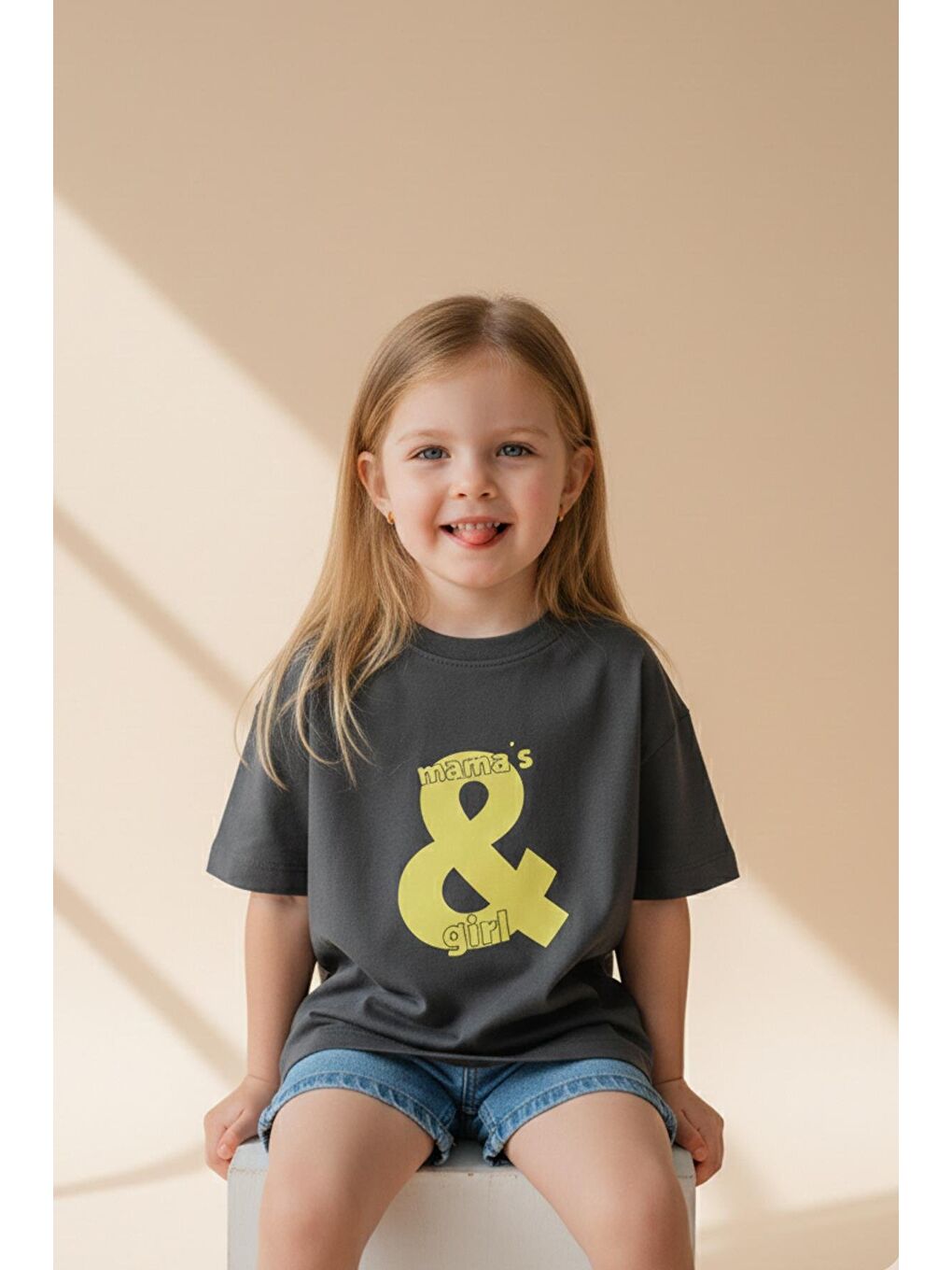 Antrasit Kız Çocuk Bisiklet Yaka Baskılı Tshirt