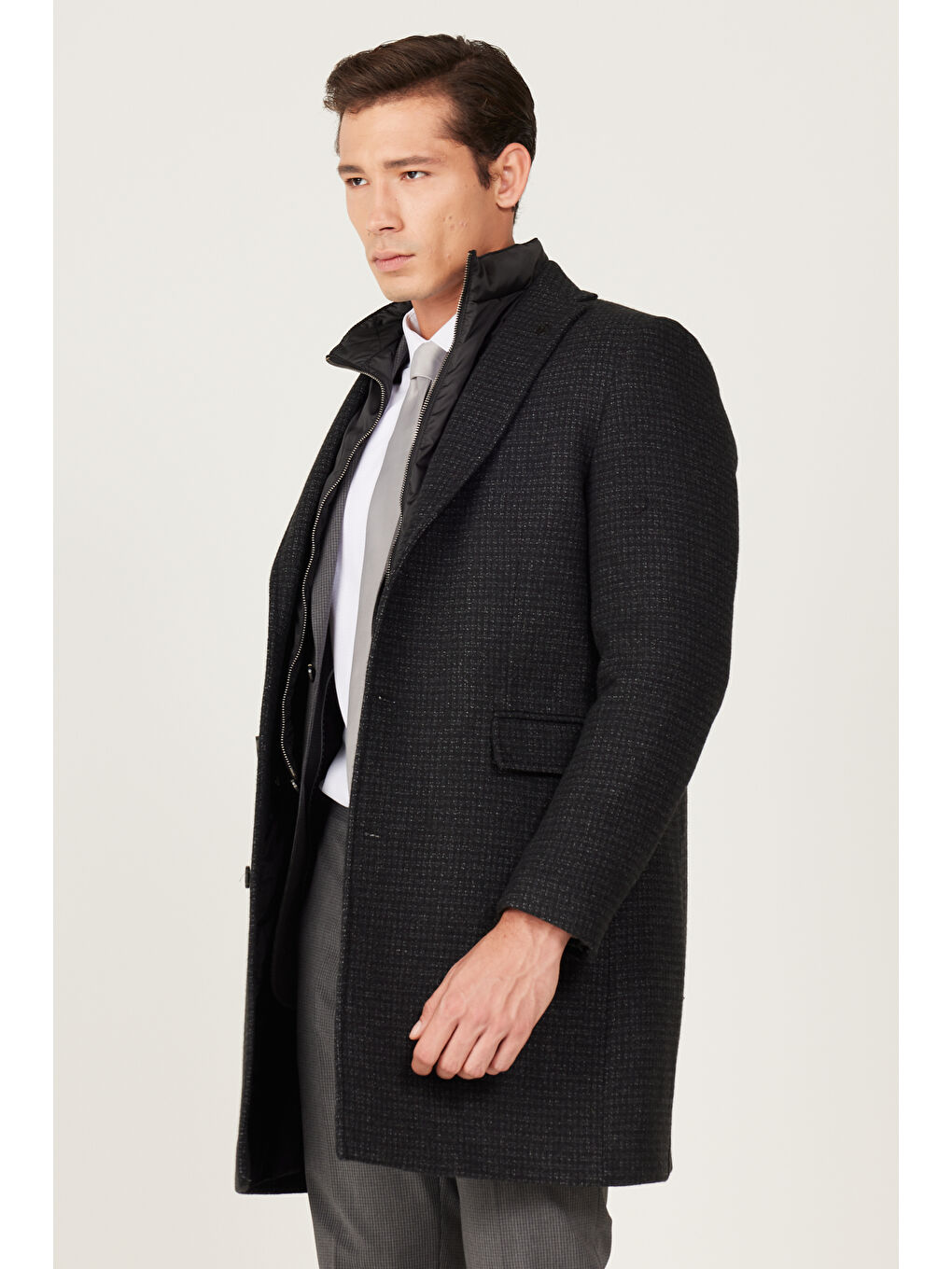 Erkek Siyah Standart Fit Mono Yaka Yünlü Soğuk Geçirmez Kaşe Kaban