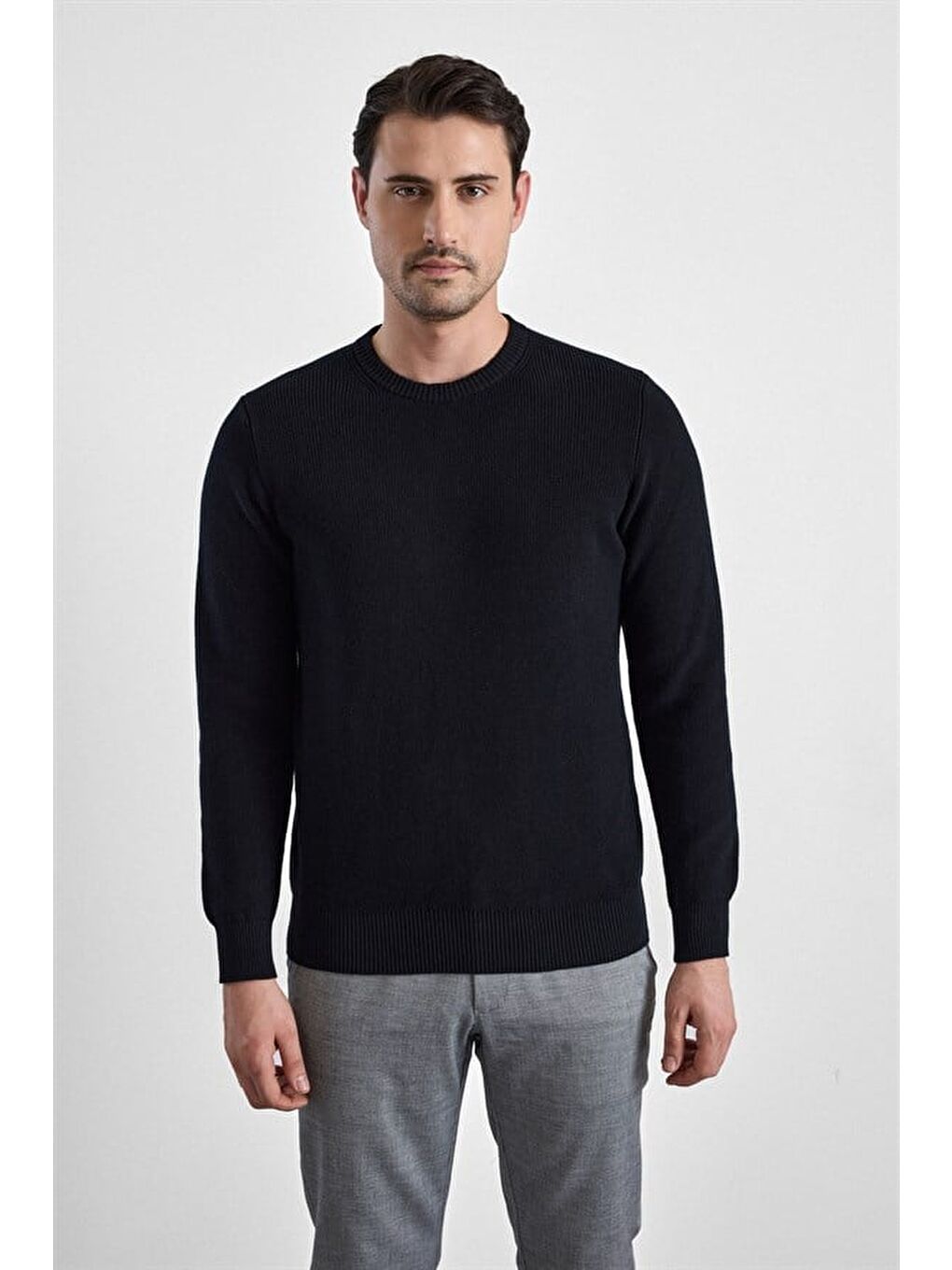 Siyah Regular Bisiklet Yaka Kazak