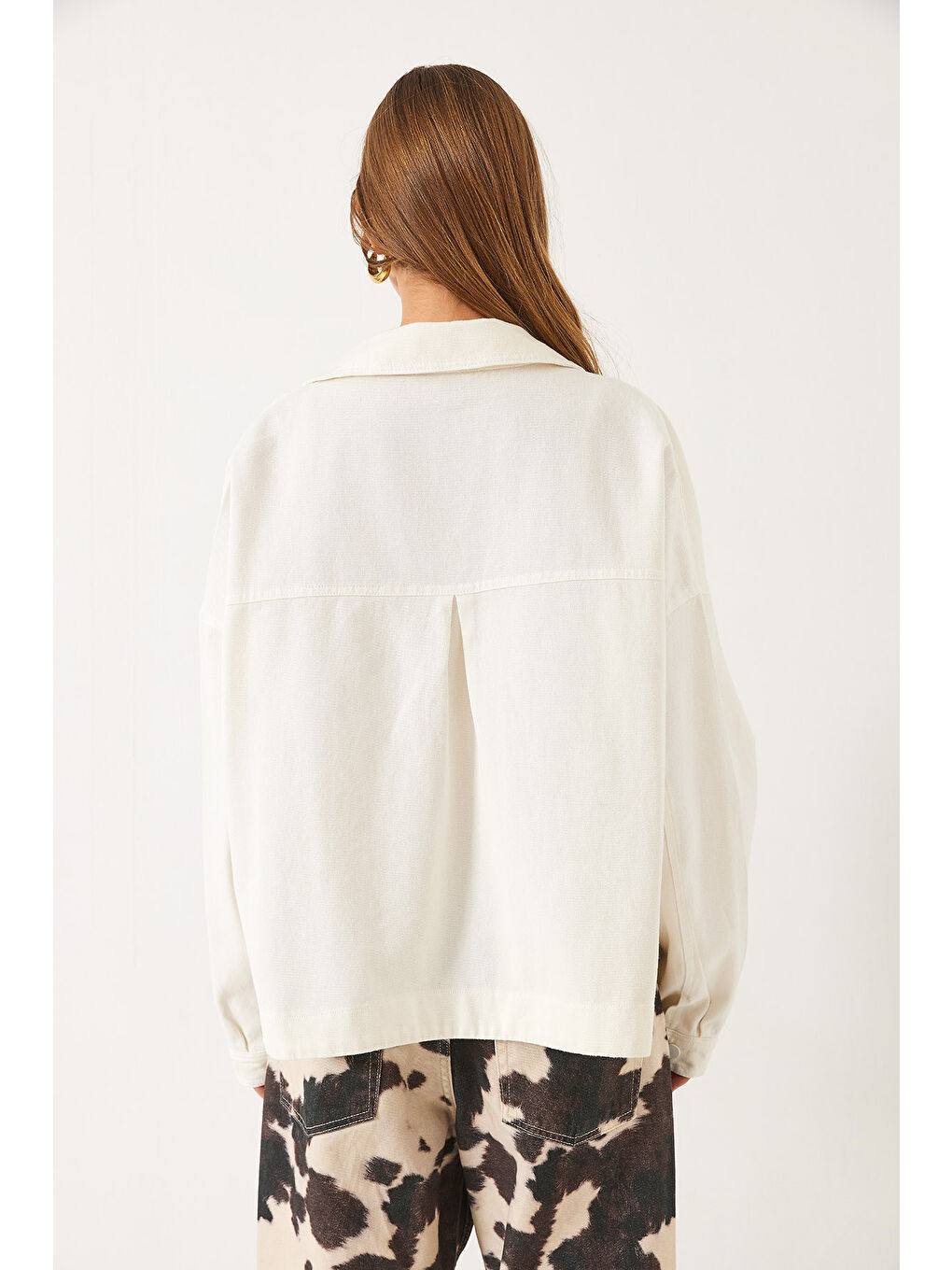 Ekru Kadın Dört Cepli Çıtçıt Kapamalı Gabardin Mevsimlik Ceket-7