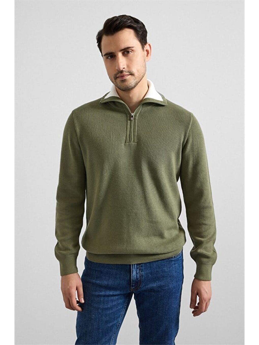 Koyu Yeşil Regular Yarım Balıkçı Yaka Kazak