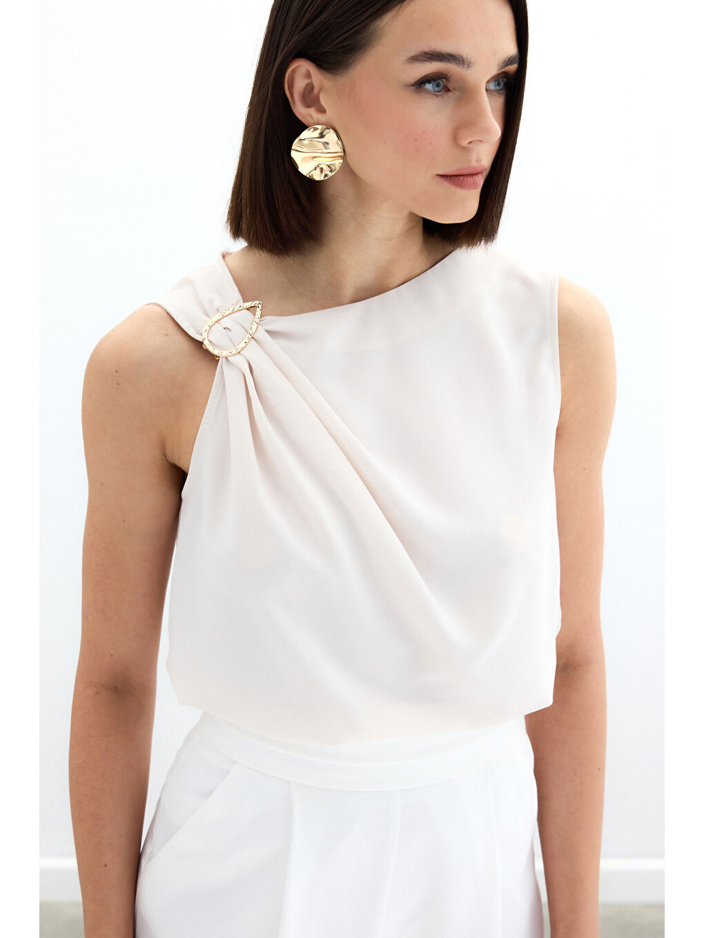 Tek Omuz Detaylı Bluz - Bej-3