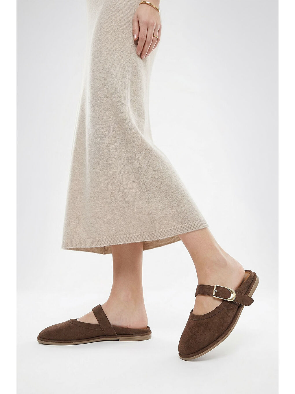 Kahverengi Kadın AÇIK KAHVERENGİ Burunu Kapalı Tokalı Terlik-2