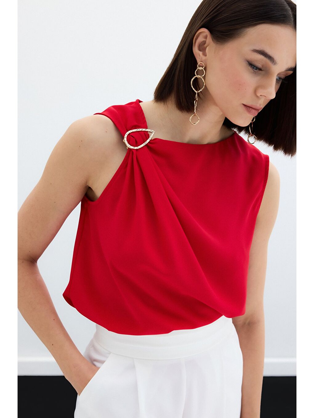 Tek Omuz Detaylı Bluz - Kırmızı-3