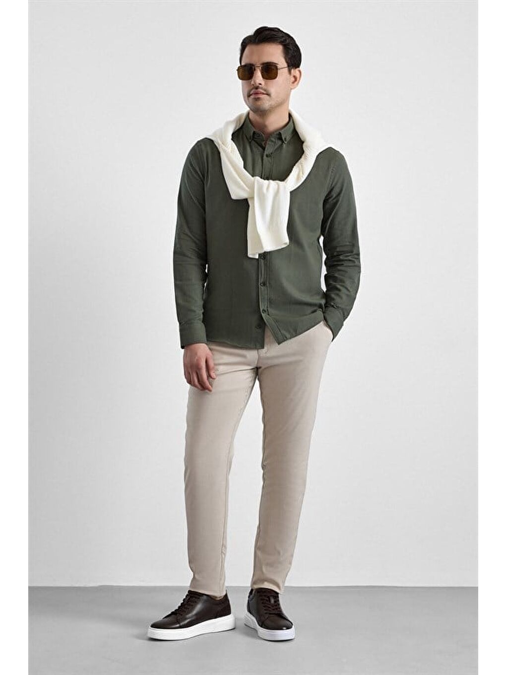 Koyu Yeşil Slim Düğmeli Yaka Düz Casual Gömlek-4