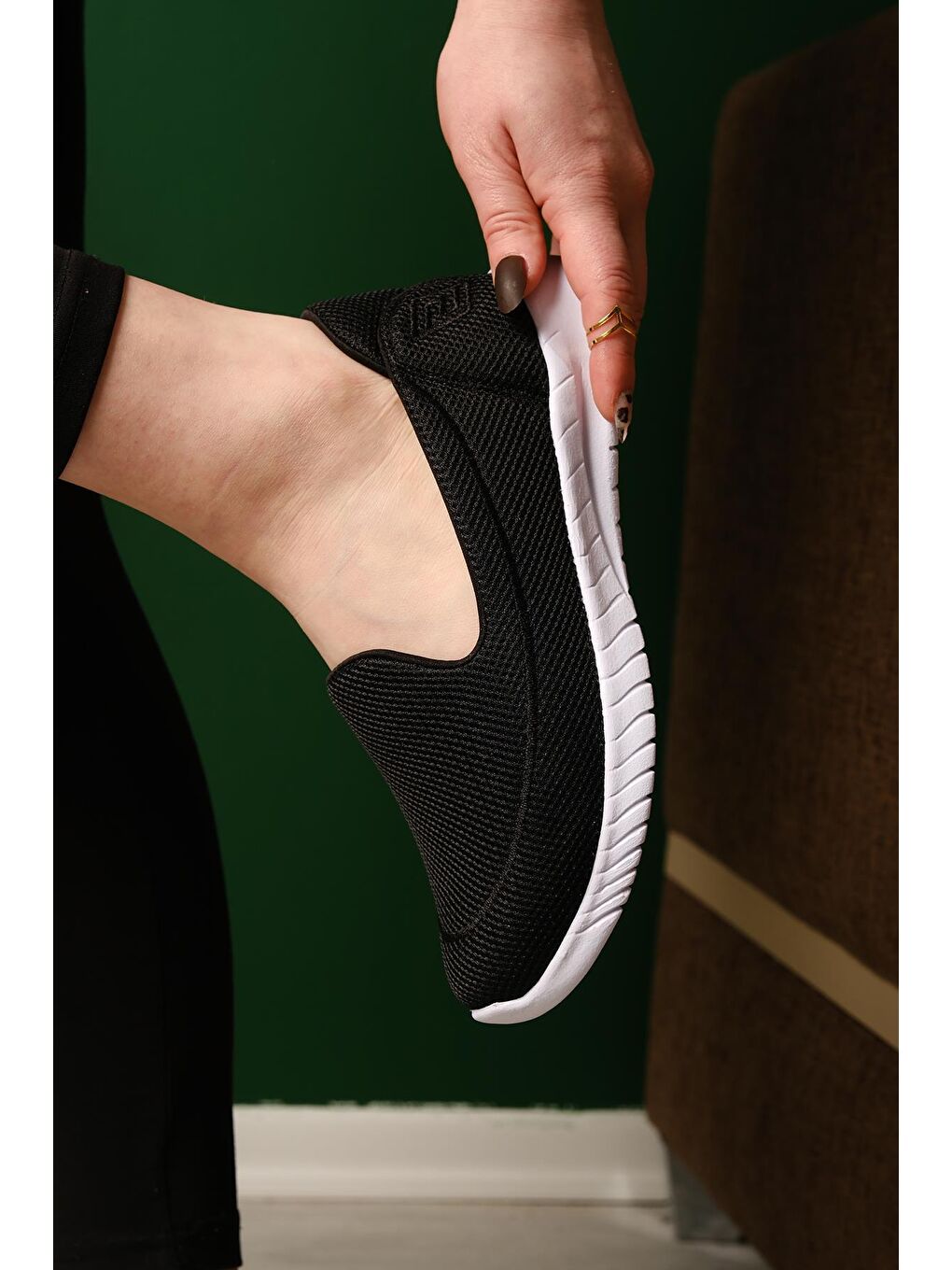 Siyah Parle Ortopedik Rahat Nefes Alabilen Kadın Sneaker-5