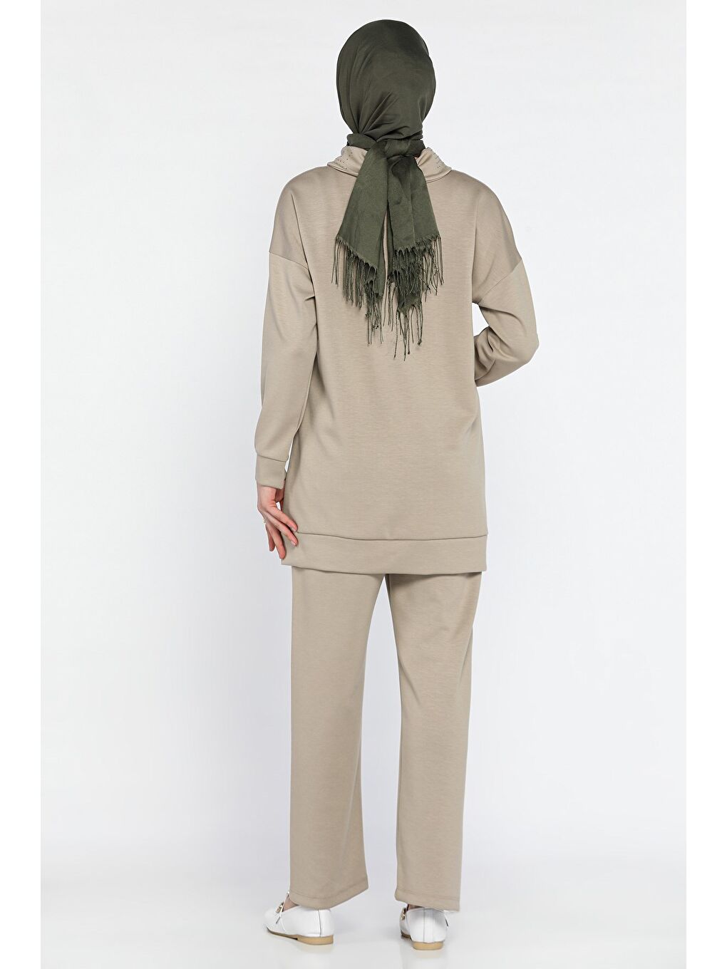 Bej Taş Detaylı Fermuarlı Büyük Beden Tesettür Hırka Pantolon İkili Takım-4