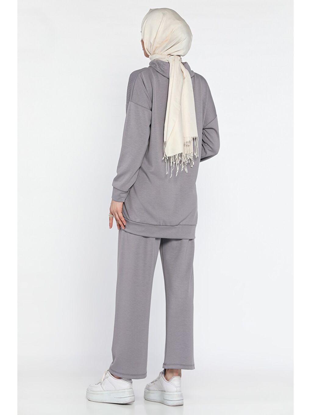 Gri Taş Detaylı Fermuarlı Büyük Beden Tesettür Hırka Pantolon İkili Takım-4
