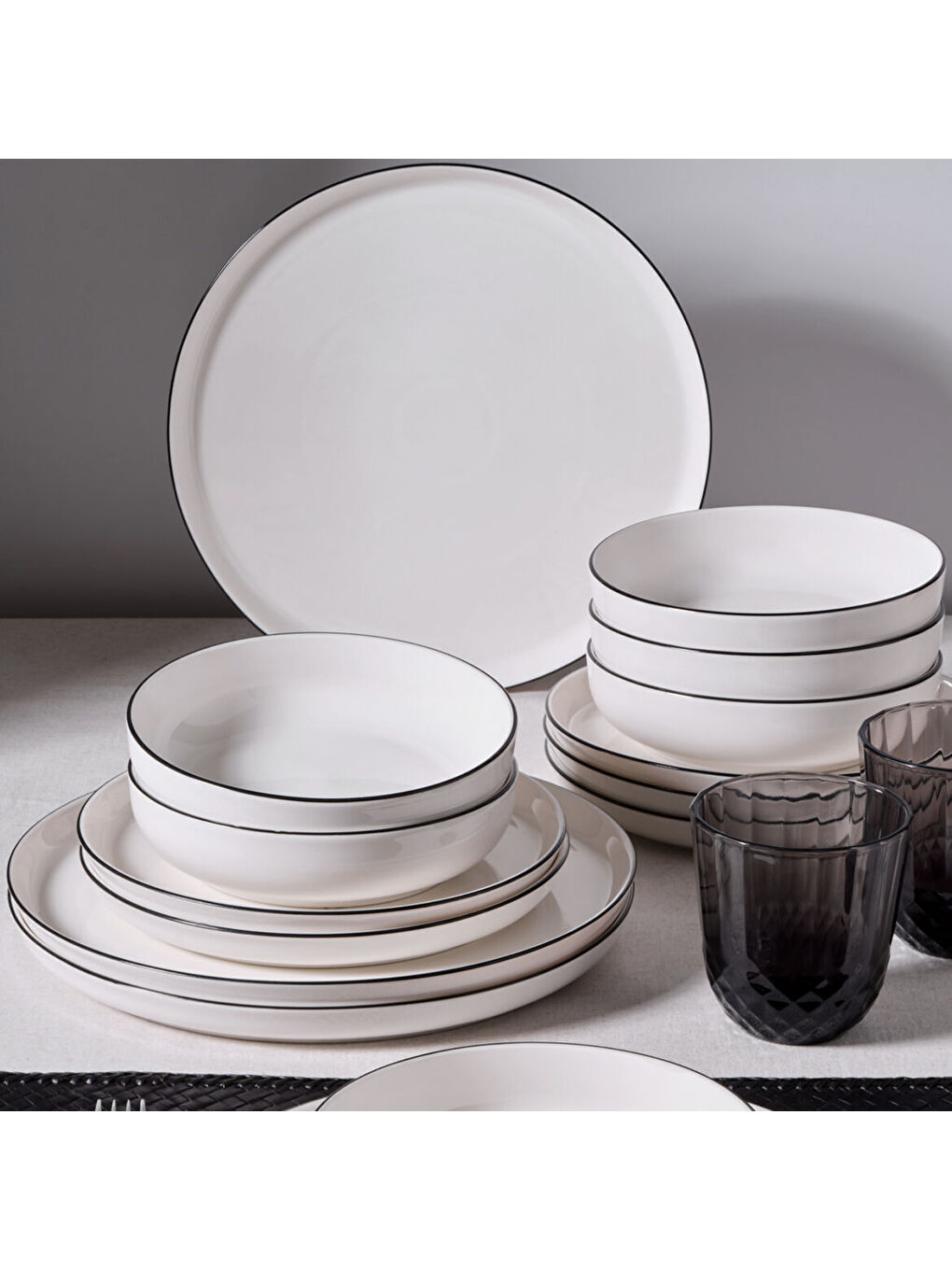 Ekru Bilbao 12 Parça 4 Kişilik Yemek Takımı Siyah File-2